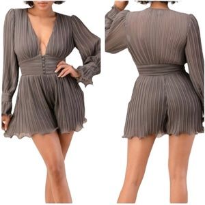 NEW! Romper Pleated Detail Plunging V-Neck Long Sleeve Charcoal Size Medium
